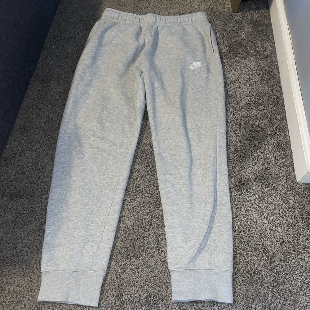 Nike Club Fleece Sweatpants Gray Joggers Minimalist Loungewear Cozy Y2K M